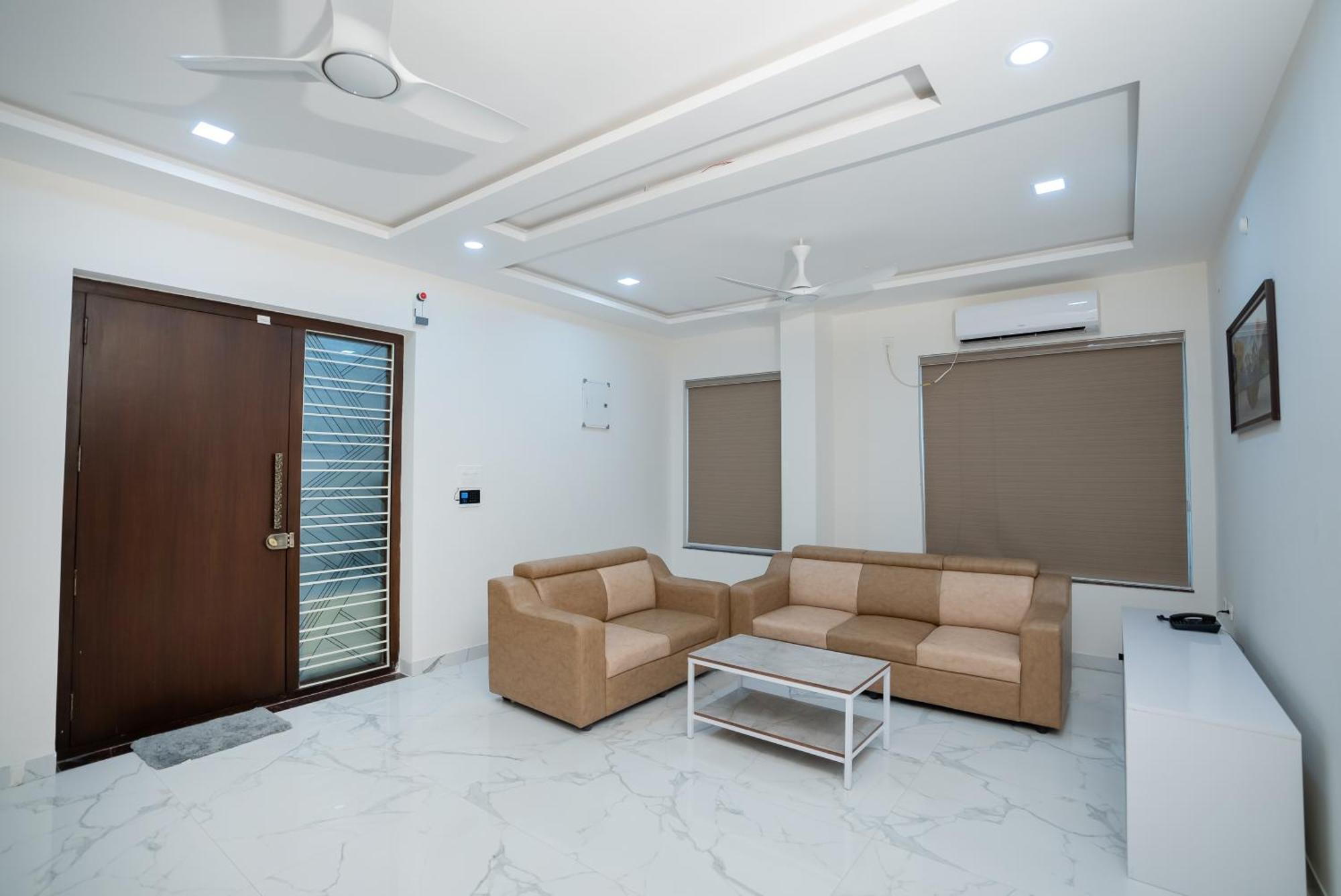 The Balcony Suites Hyderabad Exterior foto