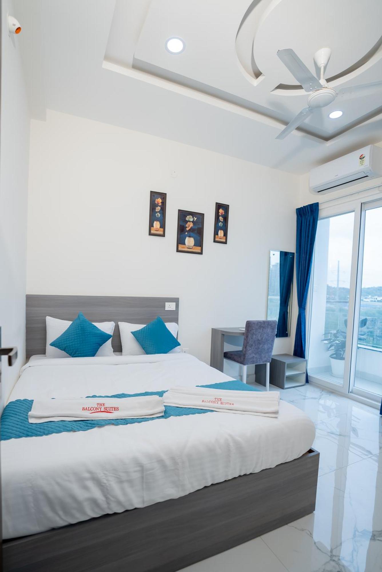 The Balcony Suites Hyderabad Exterior foto
